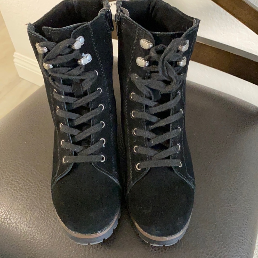 Crown Vintage Combat Boot size 7.5